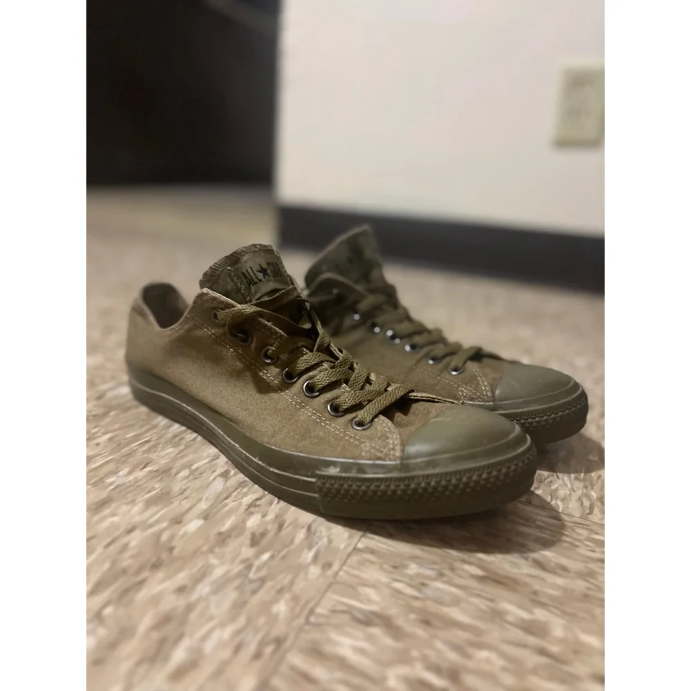 Converse - Picture 3 of 6